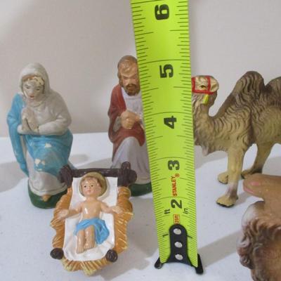 Vintage 14 Piece Nativity Set 1950's (TR)