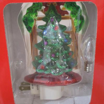 3 - Compact Fluorescent Lamp Bathroom Lights Christmas Santa Tree Snowman (TR)