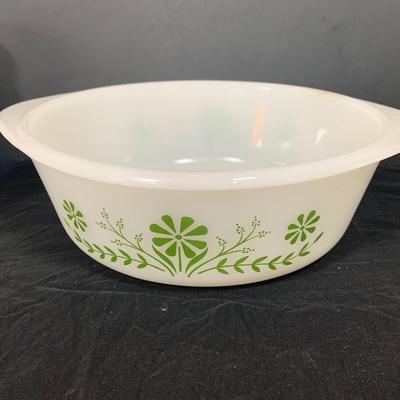 LOT 28: Collection of Vintage Bakeware Including Small Pyrex Bowl, Glassbake Baking Dishes with Lids Salt and Pepper Shakers and More