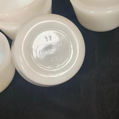 LOT 28: Collection of Vintage Bakeware Including Small Pyrex Bowl, Glassbake Baking Dishes with Lids Salt and Pepper Shakers and More
