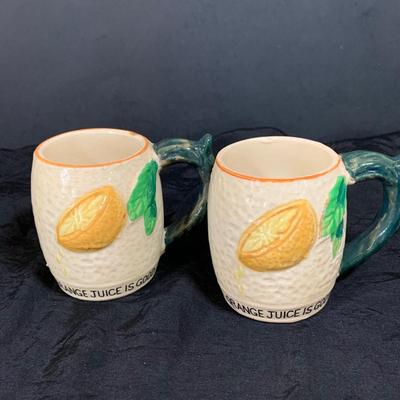 LOT 32: Vintage Kitchen Including Libby Tropical Tall Tom Collins Glasses, Strawberry Trays, Lemon Mugs, Wilpet Plastic Salt and Pepper...