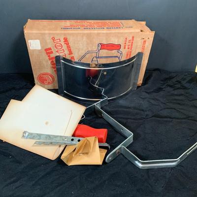 LOT36: Colman Lantern with Case, Frabill’s Lantern Reflectors and Adjustable Lantern Holder In Original Boxes