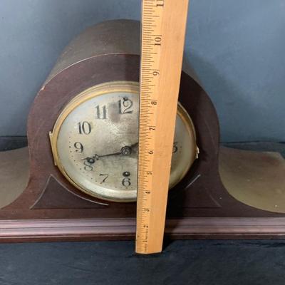 LOT 39: Vintage Seth Thomas Westminster Chime Mantle Mechanical Clock