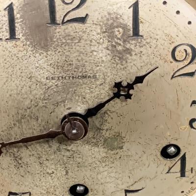 LOT 39: Vintage Seth Thomas Westminster Chime Mantle Mechanical Clock