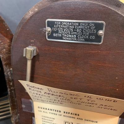 LOT40: Seth Thomas Electric Westminster Chime Mantel Clock