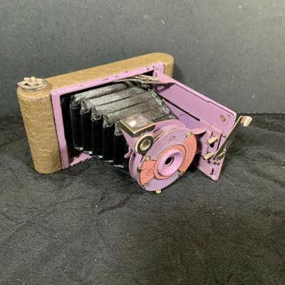 LOT 54: Vintage Camera Collection Including Brownie Hawkeye with Flash, Brownie Box Camera and Kodak Petite Folding Cameria