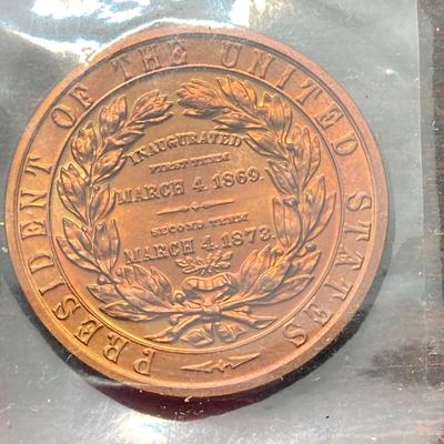 LOT 57: Eight Bronze Medals / Tokens - Richard Nixon, Gerald Ford, Ulysses S. Grant and More