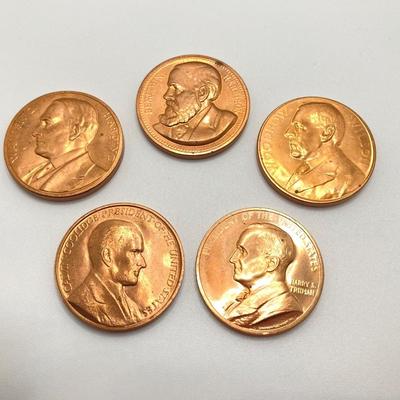 LOT 57: Eight Bronze Medals / Tokens - Richard Nixon, Gerald Ford, Ulysses S. Grant and More