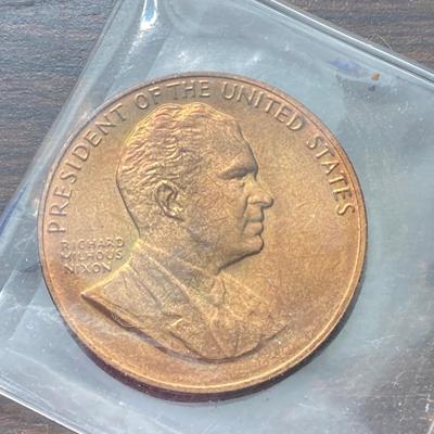 LOT 57: Eight Bronze Medals / Tokens - Richard Nixon, Gerald Ford, Ulysses S. Grant and More