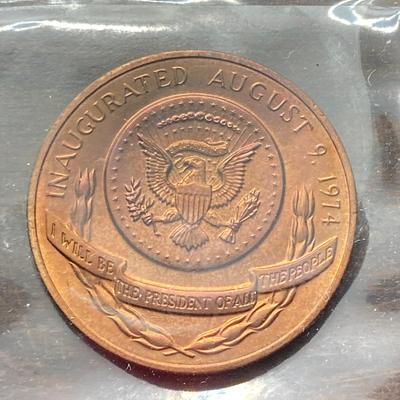 LOT 57: Eight Bronze Medals / Tokens - Richard Nixon, Gerald Ford, Ulysses S. Grant and More