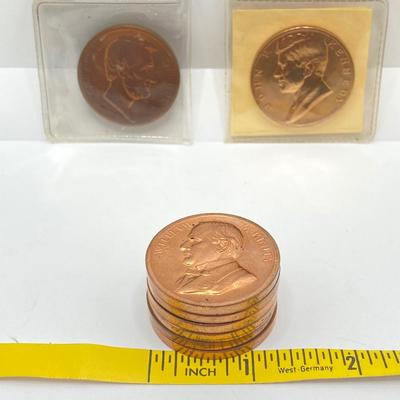 LOT 58: Eight Bronze Inaugurated Presidential Medals / Tokens in Large and Small Sizes (John F. Kennedy, Abraham Lincoln, Dwight D....