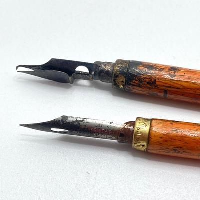 LOT 65: Vintage Parker / Resterbrook Fountain Pens, Letter Openers and Amico Genuine Pigskin Pocket Secretary and More