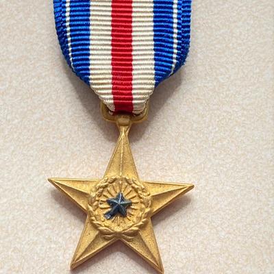 LOT 66: Jr, O.U.A.M. Nutley 286 Council Masonic and Gallantry in Action Medal