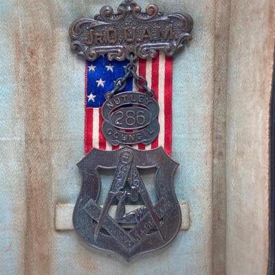 LOT 66: Jr, O.U.A.M. Nutley 286 Council Masonic and Gallantry in Action Medal