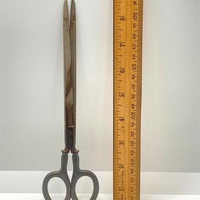 LOT 68: Vintage Pair of Scissors with Sterling Silver Handle