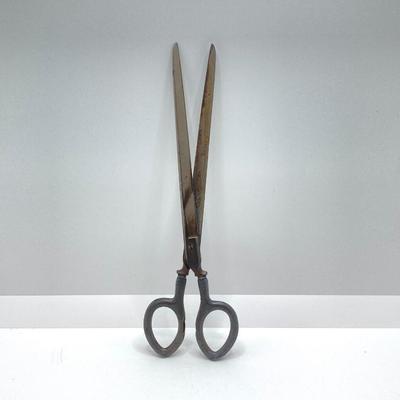 LOT 68: Vintage Pair of Scissors with Sterling Silver Handle