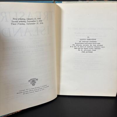 LOT 82: Set of 11 Vintage Windermere Classic Novels