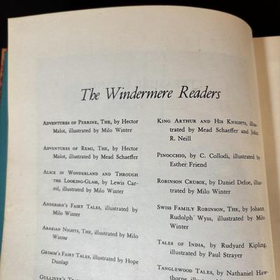 LOT 82: Set of 11 Vintage Windermere Classic Novels