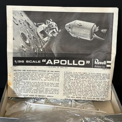 LOT 83 National Audubon Society Nature Program Sets, Science Program Set & Revell 1/96 Scale "Apollo" Model (unknown if...