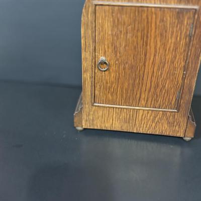 LOT 85: Antique Mantle Clock w/Inlaid Feature