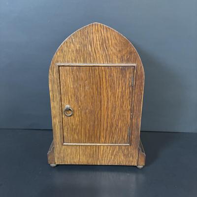 LOT 85: Antique Mantle Clock w/Inlaid Feature