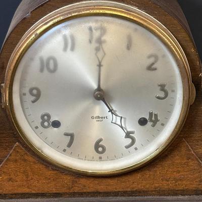 LOT 87: Antique William L Gilbert Clock Co. Mantle Clock