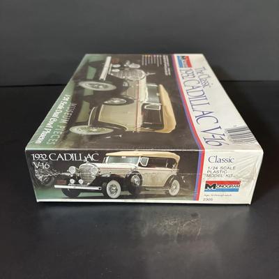 LOT 92: New/Old Stock Monogram 1932 Cadilla Model Kit & Rolls Royce Transistor Radio