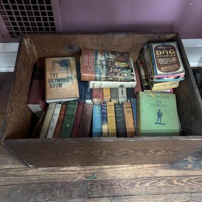 LOT 99: Crate of Vintage Books Various Authors & Subjects