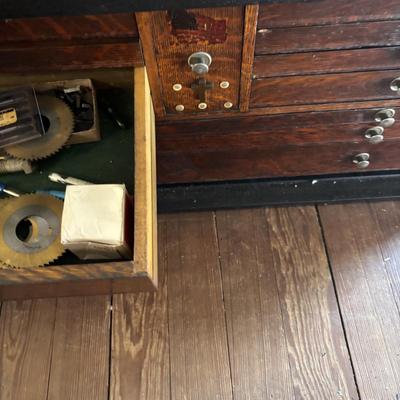 LOT 100: Vintage Toolbox with Precision/Machinist Tools and/or Parts