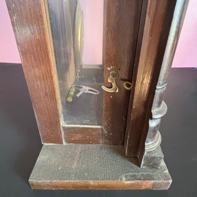 LOT 102: Vintage/Antique Regulator Style Clock