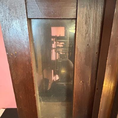 LOT 102: Vintage/Antique Regulator Style Clock