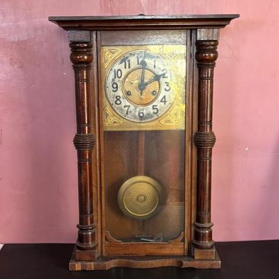 LOT 102: Vintage/Antique Regulator Style Clock