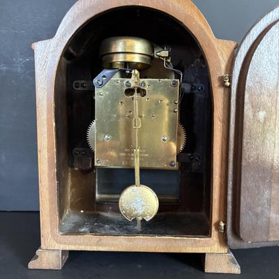 LOT 103: Vintage John Wanamaker's Mantle Clock, Made in Germany