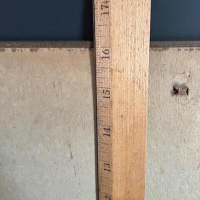 LOT 105: Vintage Print of Rheims Cathedral & Kundo Anniversary Clock