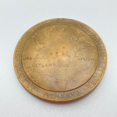 LOT 110: Collection of Bronze Metals / Tokens - Charles Lindbergh, Joseph Francis and Orville & Wilbur Wright,
