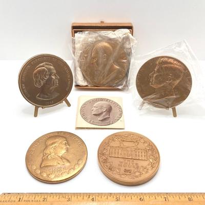 LOT 112: Collection of Bronze Medals / Tokens - John F. Kennedy, Dwight D. Eisenhower, Benjamin Franklin, Andrew Johnson and John and...