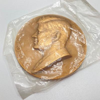 LOT 112: Collection of Bronze Medals / Tokens - John F. Kennedy, Dwight D. Eisenhower, Benjamin Franklin, Andrew Johnson and John and...