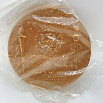 LOT 112: Collection of Bronze Medals / Tokens - John F. Kennedy, Dwight D. Eisenhower, Benjamin Franklin, Andrew Johnson and John and...