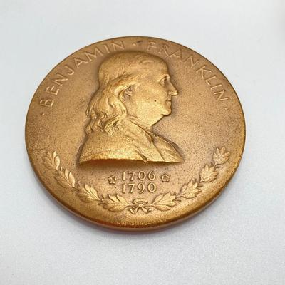 LOT 112: Collection of Bronze Medals / Tokens - John F. Kennedy, Dwight D. Eisenhower, Benjamin Franklin, Andrew Johnson and John and...