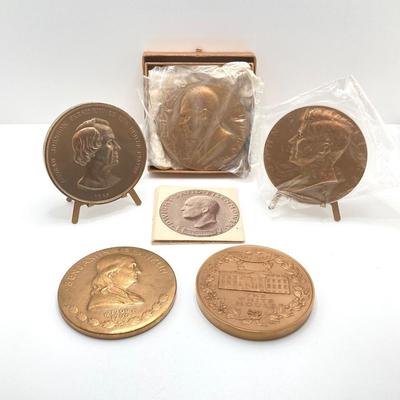 LOT 112: Collection of Bronze Medals / Tokens - John F. Kennedy, Dwight D. Eisenhower, Benjamin Franklin, Andrew Johnson and John and...