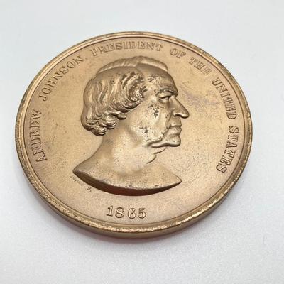 LOT 112: Collection of Bronze Medals / Tokens - John F. Kennedy, Dwight D. Eisenhower, Benjamin Franklin, Andrew Johnson and John and...