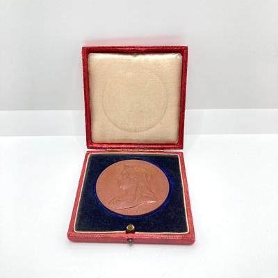 LOT 114: King George V / Queen Mary 1911 Coronation Medal in Case and 1897 Victoria Annvm Regni Sexagesimvm Feliciter Clavdit XX Ivn...