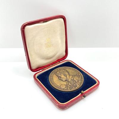 LOT 114: King George V / Queen Mary 1911 Coronation Medal in Case and 1897 Victoria Annvm Regni Sexagesimvm Feliciter Clavdit XX Ivn...