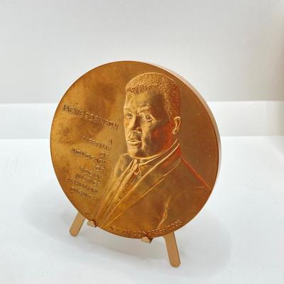 LOT 116: Five Bronze Metals / Tokens - Jackie Robinson, Lyman J. Cage, Diamond Jubilee and More