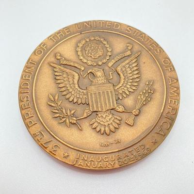 LOT 117: Seven Bronze Medals / Tokens - Richard Nixon, Gerald Ford, Chief Justice John Jay, Chief Justice John Rutledge, Chief Justice...