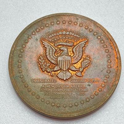 LOT 117: Seven Bronze Medals / Tokens - Richard Nixon, Gerald Ford, Chief Justice John Jay, Chief Justice John Rutledge, Chief Justice...