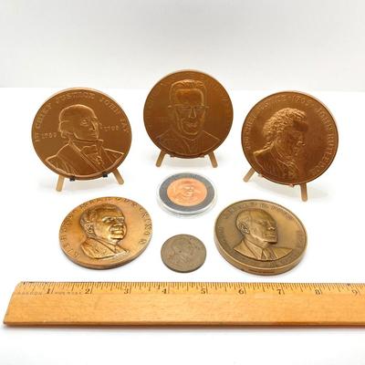 LOT 117: Seven Bronze Medals / Tokens - Richard Nixon, Gerald Ford, Chief Justice John Jay, Chief Justice John Rutledge, Chief Justice...