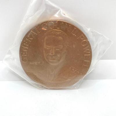 LOT 118: Collection of Vintage Bronze Medals / Tokens - United States Mint Tuskegee Airmen, General Colin Powell, Women Airforce Service...