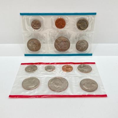 LOT 132: Four U.S. Mint Uncirculated Coin Sets in Original Envelopes - (2) 1980 and (2) 1981