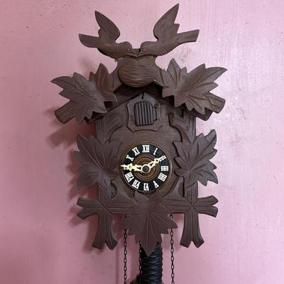 LOT 143: Vintage German Black Forest Region Cuckoo Clock